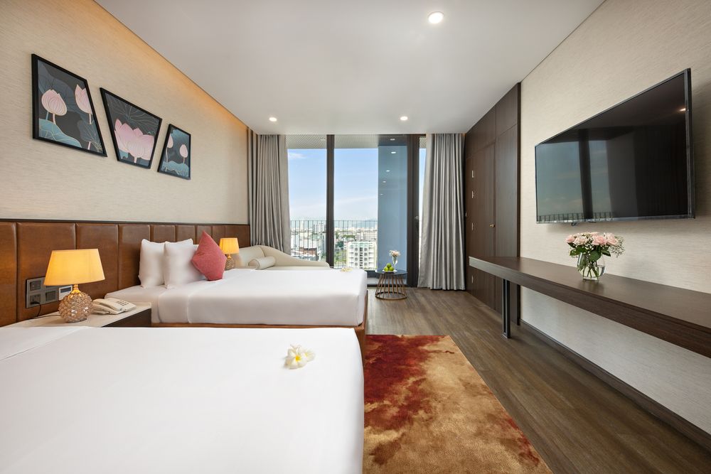 Deluxe double/twin city window